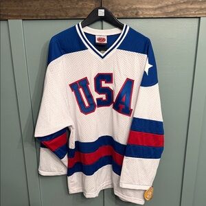 USA Hockey Jersey NWT